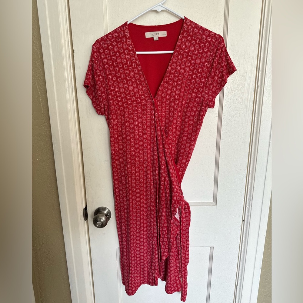 LOFT Red Patterned Midi Tie Wrap Dress. Great condition. Size 10P